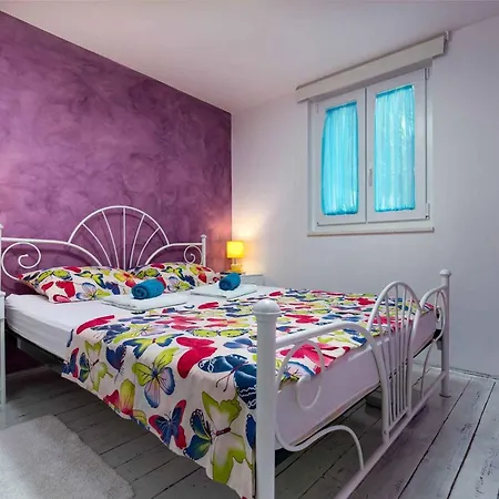 In Nova Vas/porec/istrien 40122